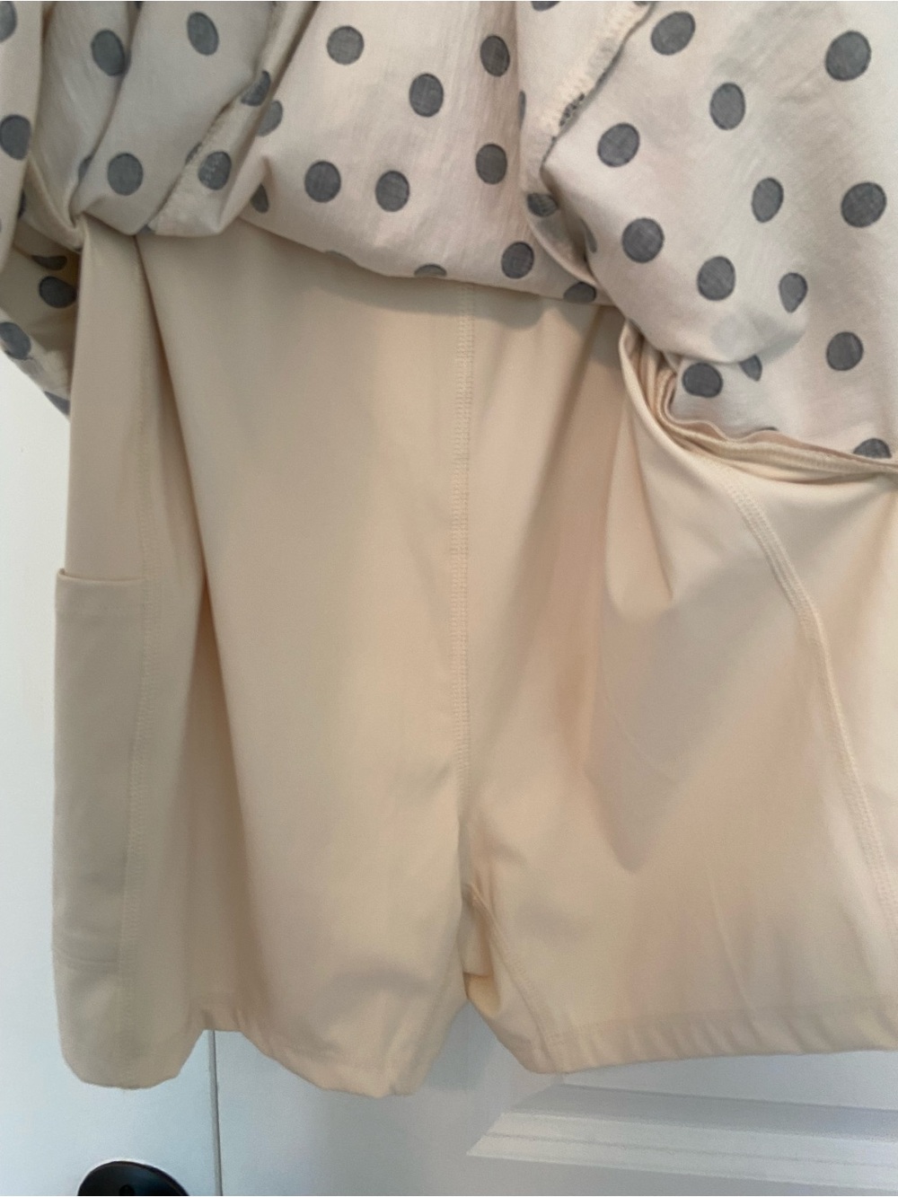 Abercrombie & Fitch Bra Free Everyday Skort Medium Cream Black Polka Dot - Picture 5 of 9